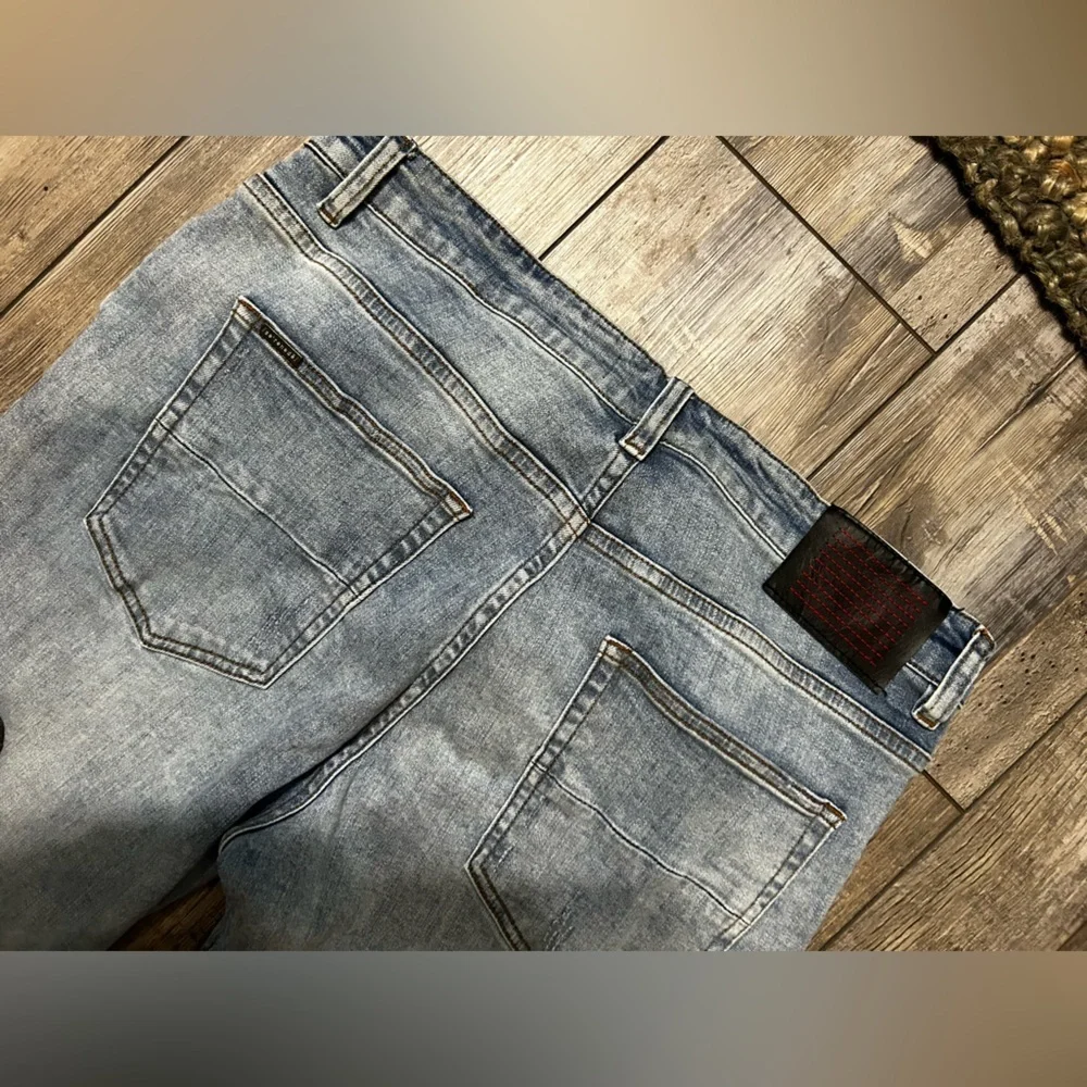 Se’renade Light wash  Distressed Men's skinny Jeans size 36